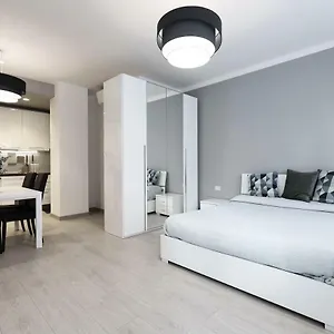 Appartement Center Studio - Porta Romana, Milaan